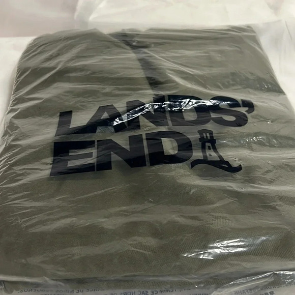 Lands’ End Men's Traditional Fit Comfort Waist Travel Kit 5 Pockets. NWT - Picture 3 of 3